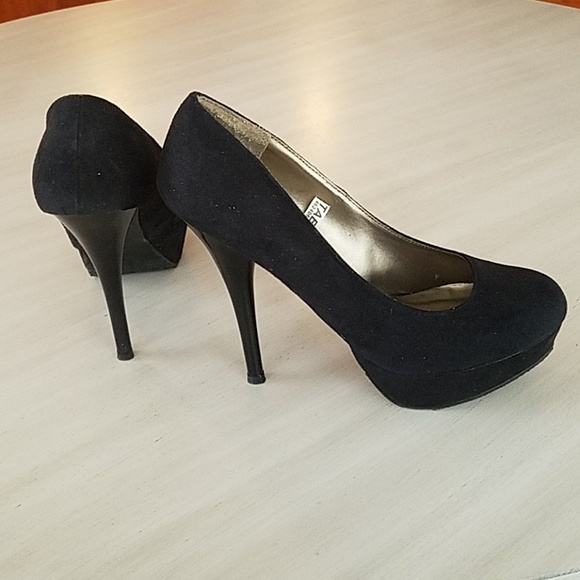 Black platform heel - Picture 3 of 6
